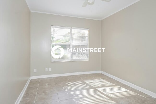 Building Photo - 3 Bedroom Pet-Friendly Home in West Palm Beach, FL with Main Street Renewal