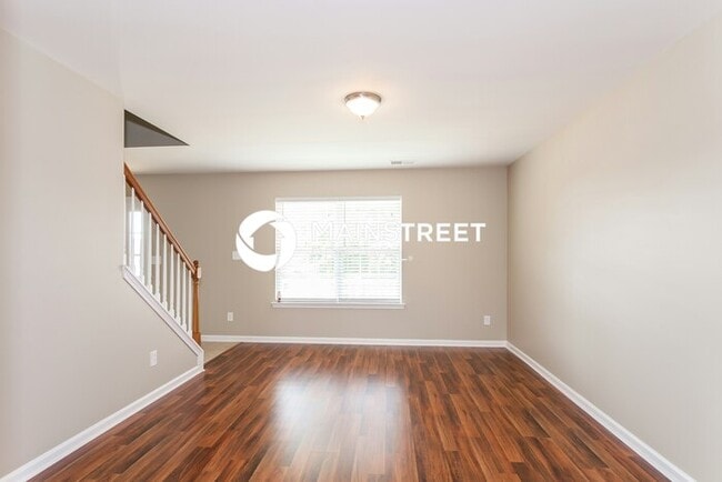 Building Photo - 4 Bedroom Pet-Friendly Home in Mount Holly...