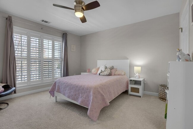 Building Photo - 3005 Coral Bell Ln