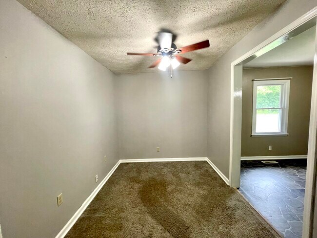 Building Photo - 114 Pardue Ln