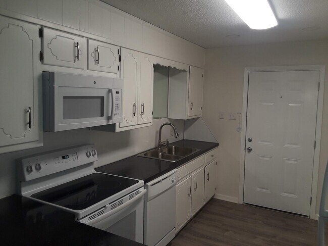 Building Photo - 3017 McFerrin Ave