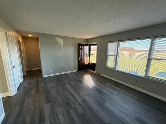 Building Photo - 26940 Mosbaugh Rd