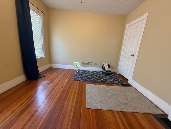 Building Photo - 53 Litchfield St