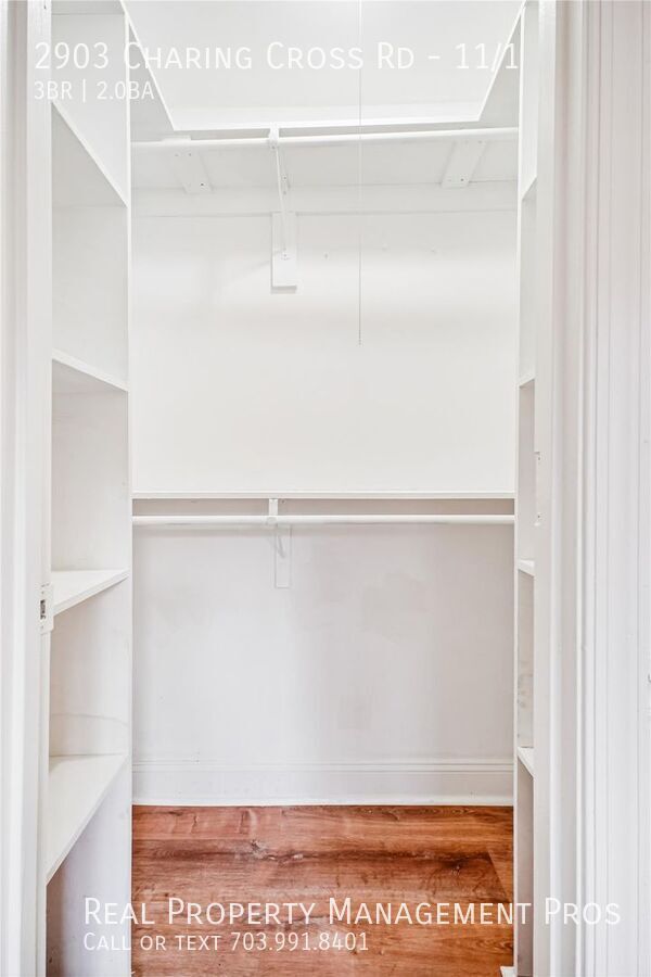 Building Photo - 2903 Charing Cross Rd