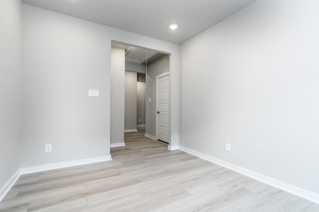 Building Photo - 17877 Stone Ter Ct