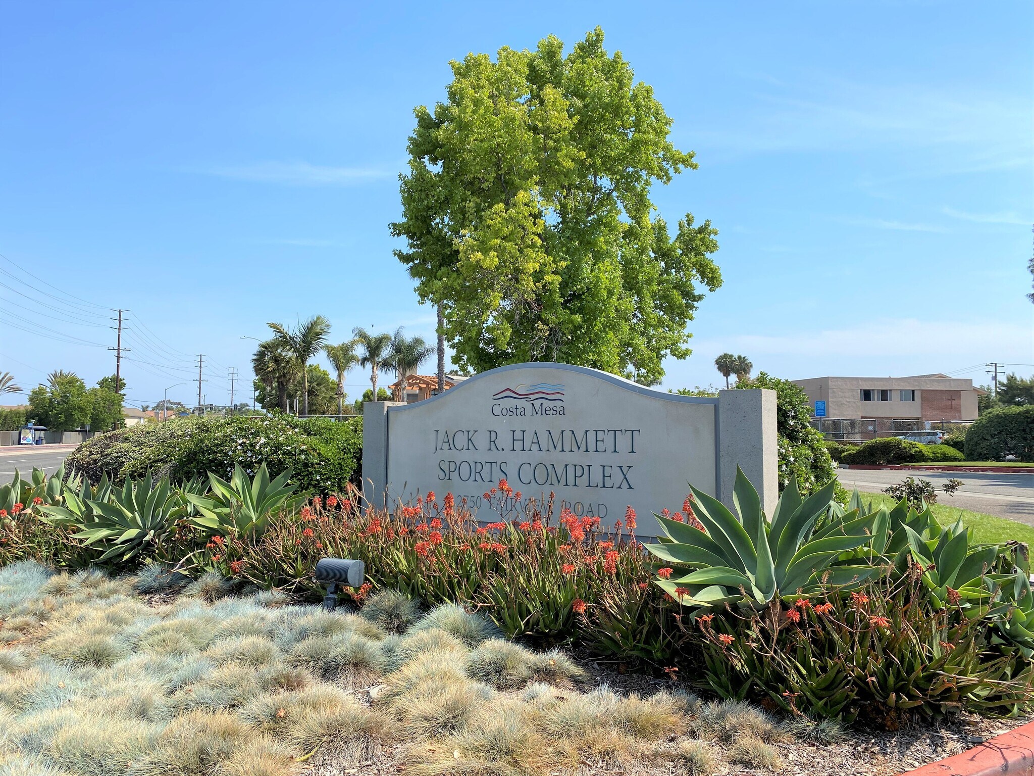 Building Photo - 788 W 18th St