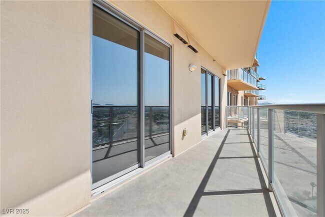 Building Photo - 8255 S Las Vegas Blvd