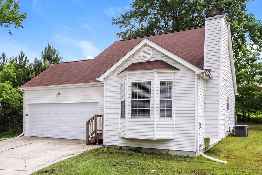 Building Photo - 1376 Camrose Ct