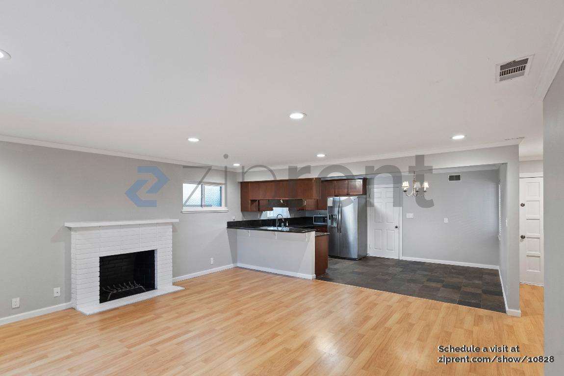 Building Photo - 1861 Briarwood Dr