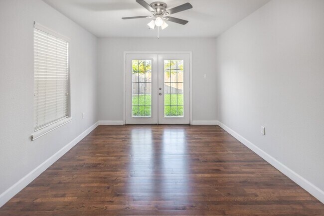 Building Photo - 3234 Berry St