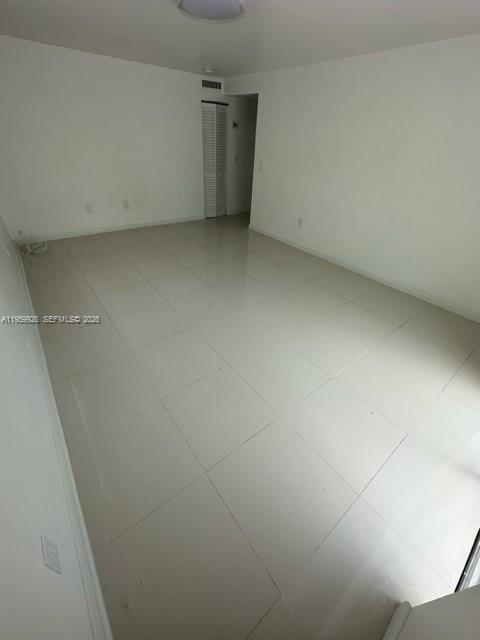 Building Photo - 3527 NE 168th St