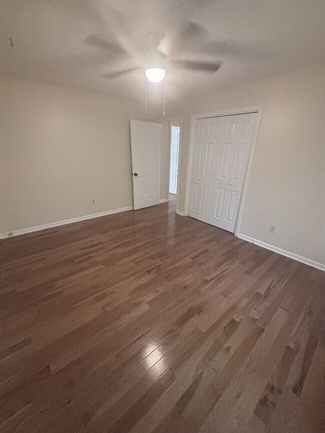 Building Photo - 1451 Arrowhead Trail