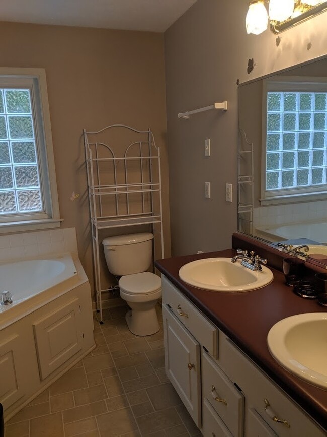 Building Photo - Huge 4 Bedroom Chester Transitional in Stoney Glen West with 2 Car Garage, $2225.00 p/month!