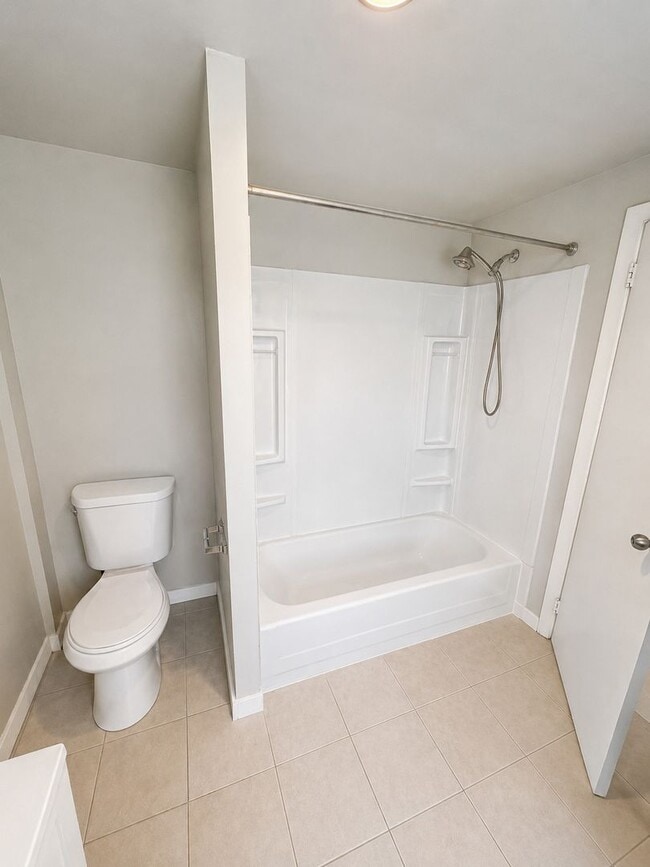 Building Photo - Charming 3-Bedroom Home Available Soon in Manayunk