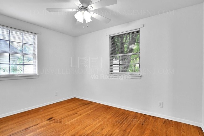 Building Photo - 702 Compton St