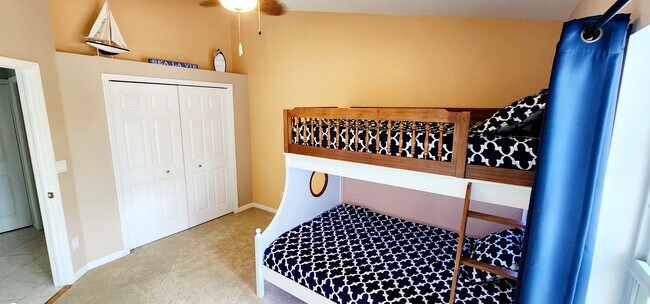 Building Photo - 5620 Sherborn Dr
