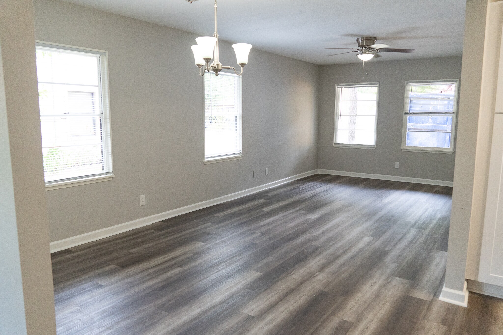 Building Photo - 1104 Southampton St