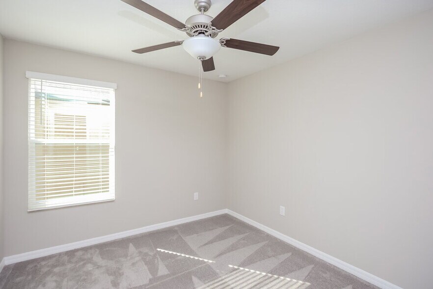 Building Photo - 7318 Spring Snowflake Ave