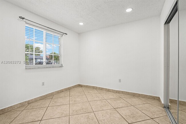 Building Photo - 14364 SW 176th St