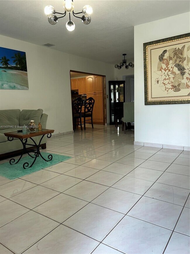 Building Photo - 5891 W 9th Ln