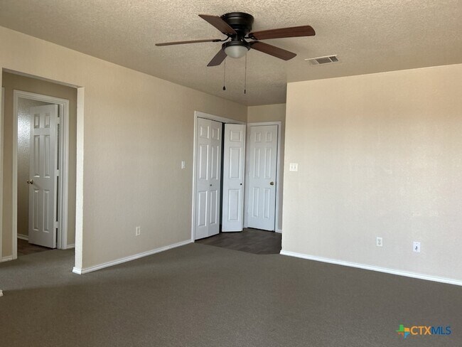 Building Photo - 3412 Cantabrian Dr