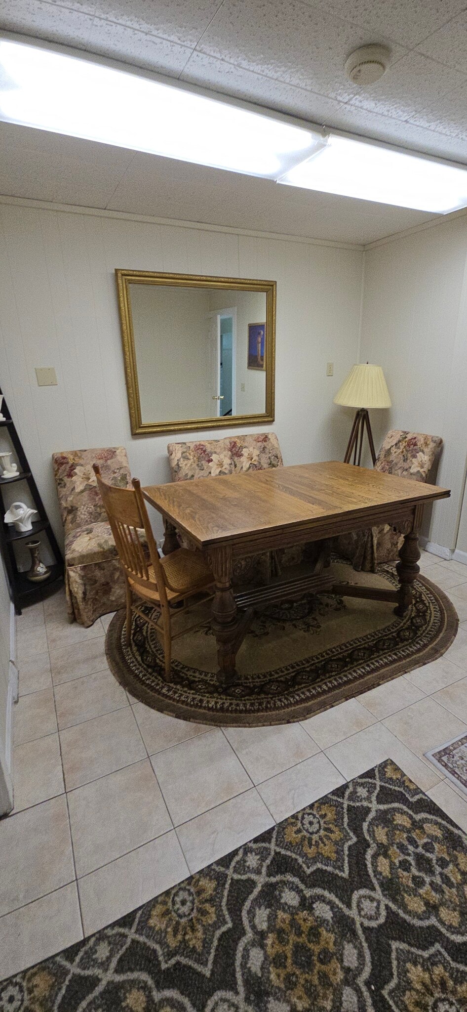 Building Photo - 1447 Lincoln Way