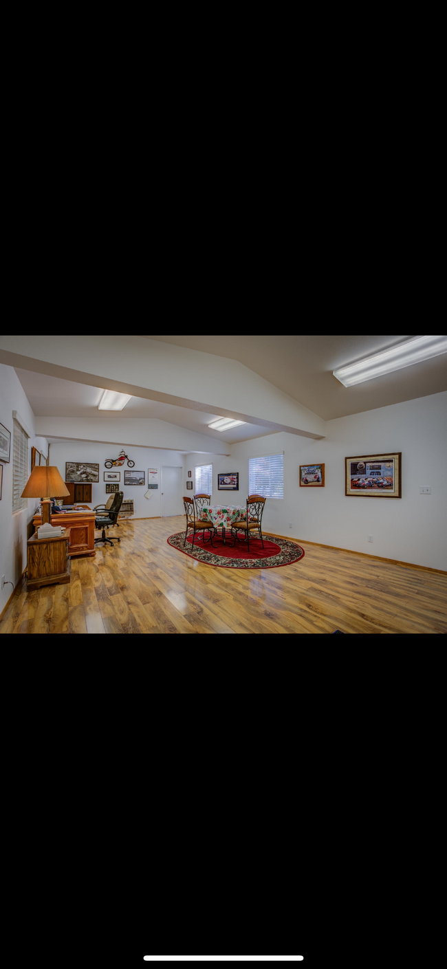 Building Photo - Ramsey Studio
