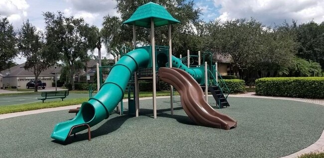 Building Photo - 9805 Portofino Dr