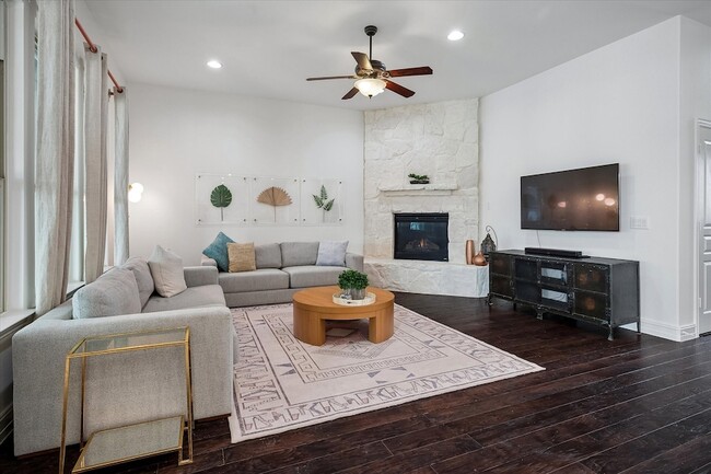 Building Photo - 4576 Berry Ridge Ln