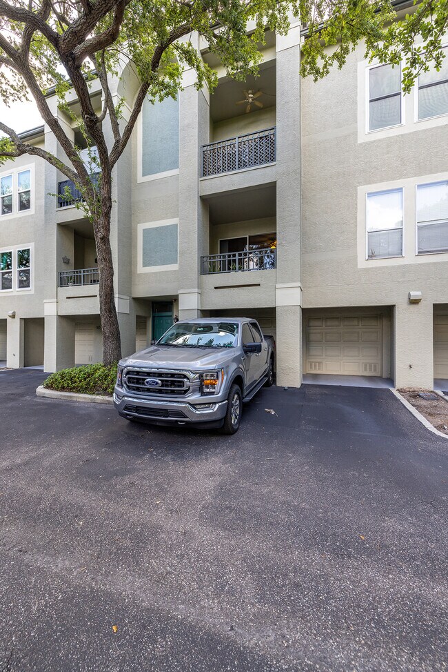 Building Photo - 705 Mainsail Dr