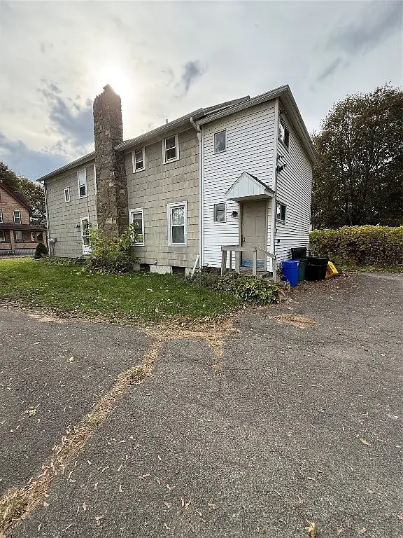 Building Photo - 9 Allen St