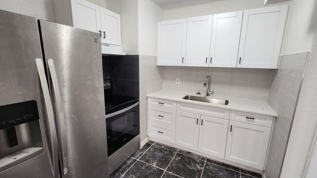 Building Photo - Move in Special $359 off First Months rent