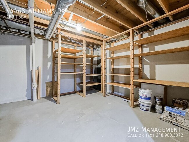Building Photo - 44468 Williams Dr