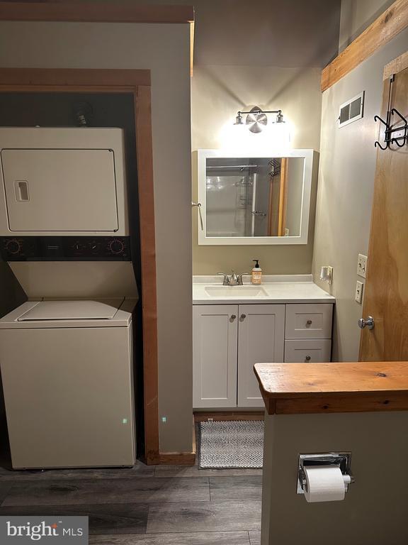 Building Photo - 346 Spitz Ln