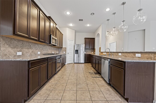 Building Photo - 18206 Florence Run Ln