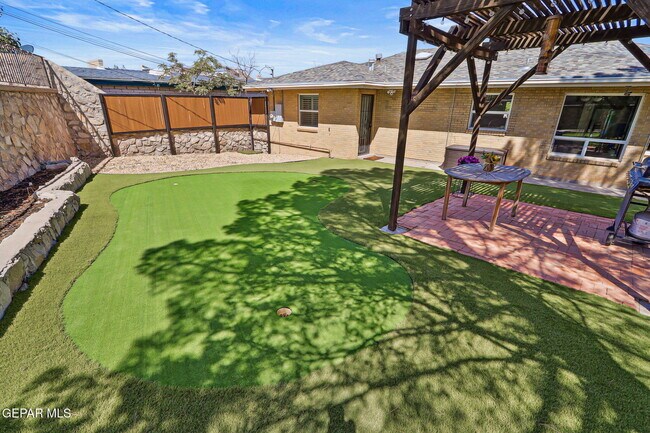 Building Photo - 904 Turney Dr