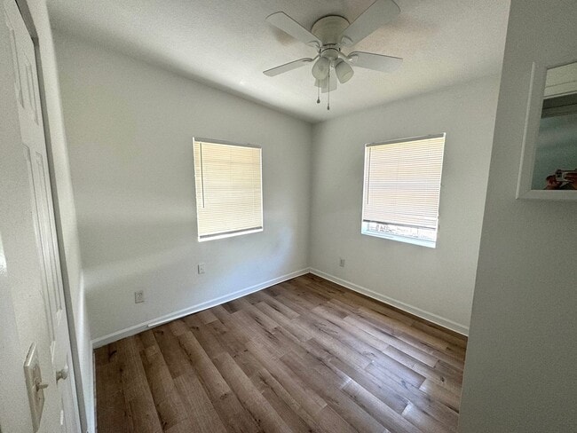 Building Photo - Spacious 4-Bed/2-Bath Home for Rent in Bra...