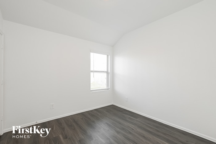 Building Photo - 18430 Summit Ranch Dr