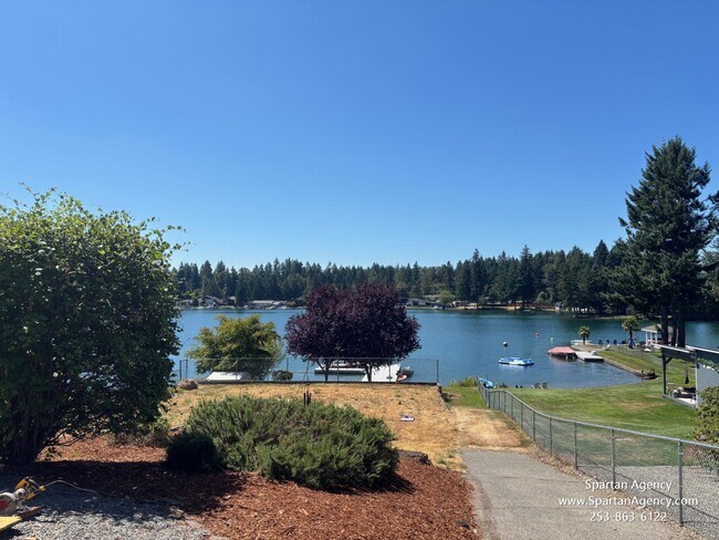 Building Photo - 1020 184th Ave Ct E