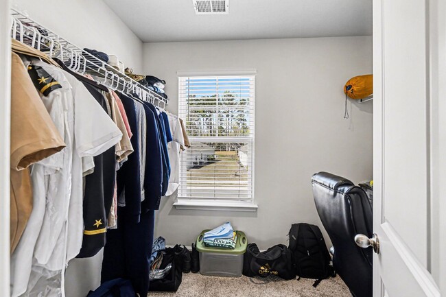 Building Photo - 8859 Shovelnose Ct