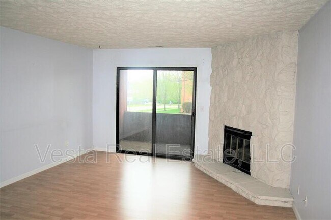 Building Photo - 1913 Tracy Dr