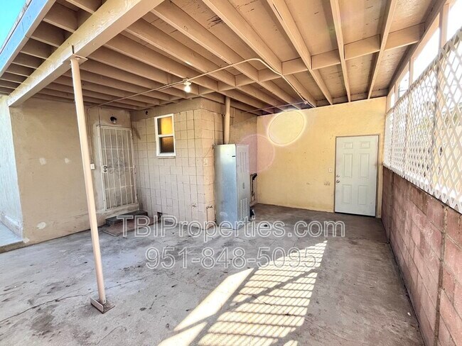 Building Photo - 4531 Park Ave