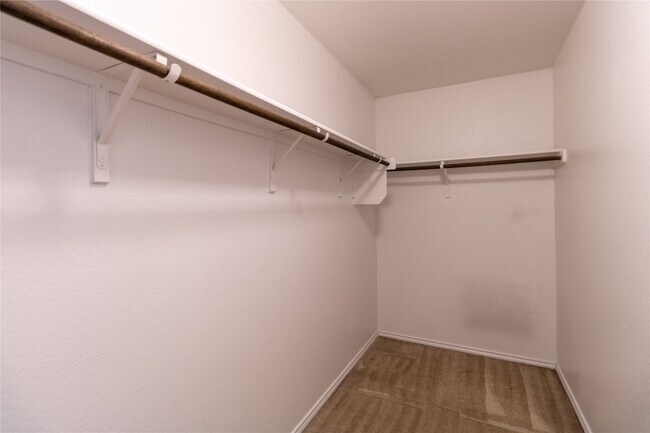 Building Photo - 11801 Jackson Fls Wy