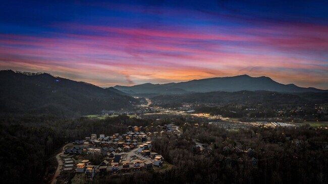 Building Photo - 532 Warbonnet Wy