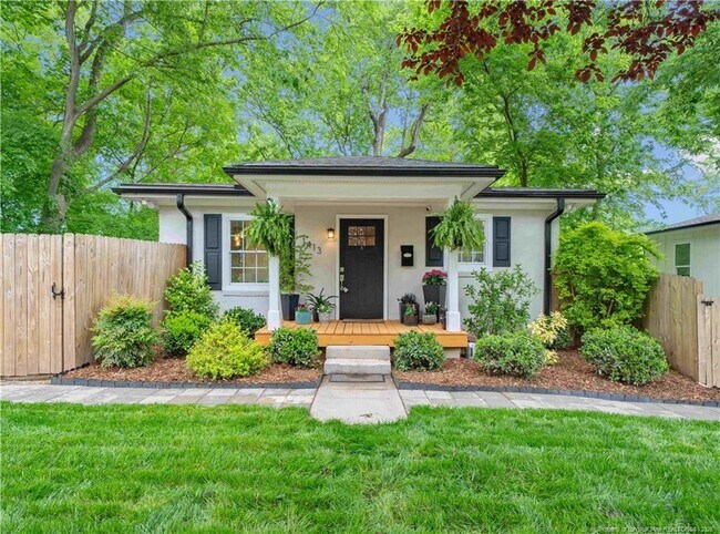 Primary Photo - 1413 Battery Dr