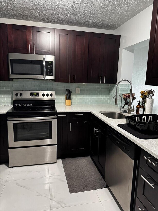 Building Photo - 1740 NE 56th St