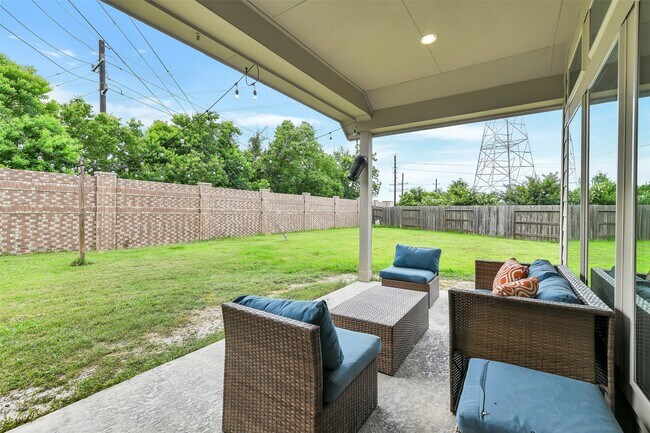 Building Photo - 19827 Bronze Spur Ct