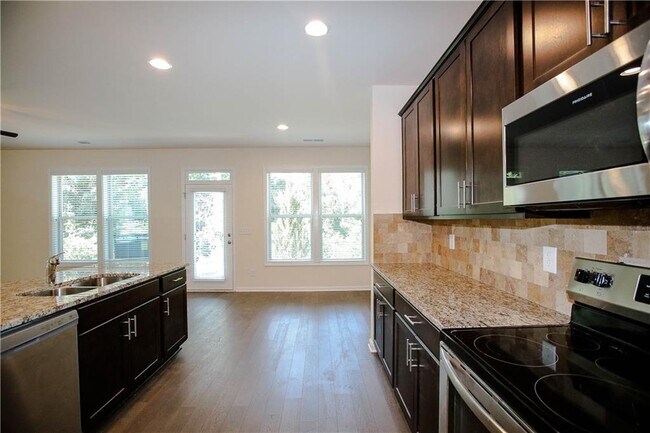 Building Photo - 4295 Almanor Cir