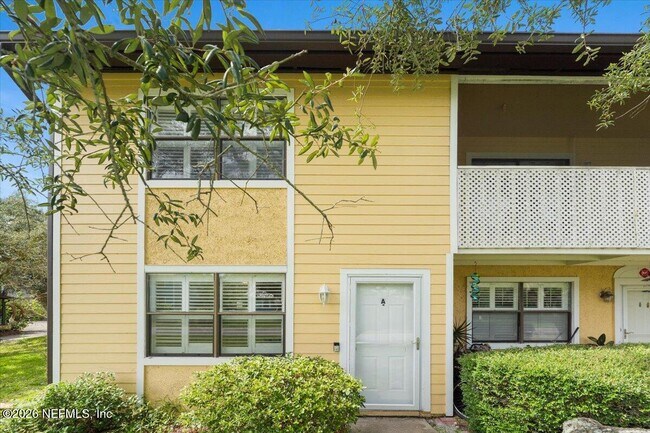 Building Photo - 105 Rio Del Mar St
