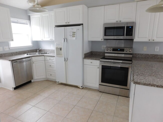 Building Photo - 4208 Arbor Green Way